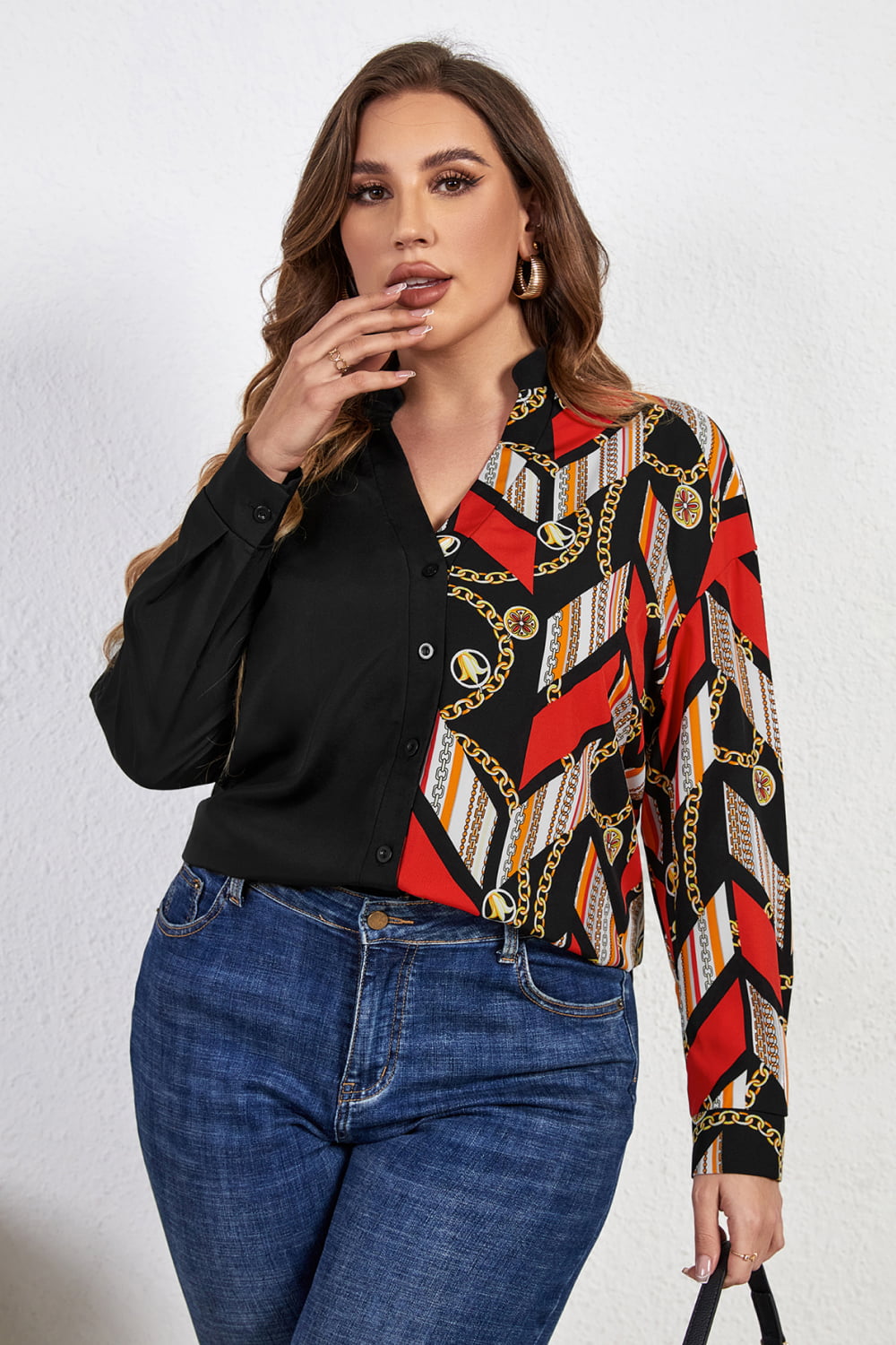 Honey Melo Apparel Plus Size Contrast Color Notched Neck Shirt