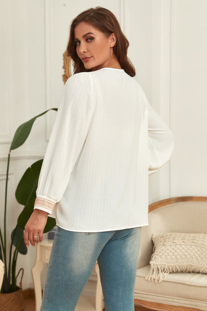 Honey Melo Apparel Plus Size V-Neck Puff Sleeve Blouse