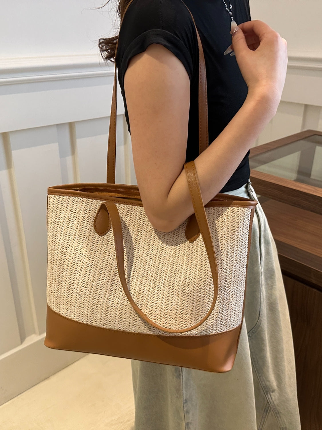 Contrast Straw Woven Tote Bag